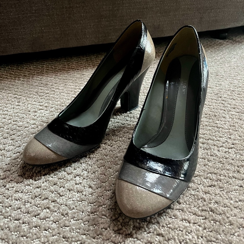 Kenneth Cole Reaction Boca Girl 7 1/2